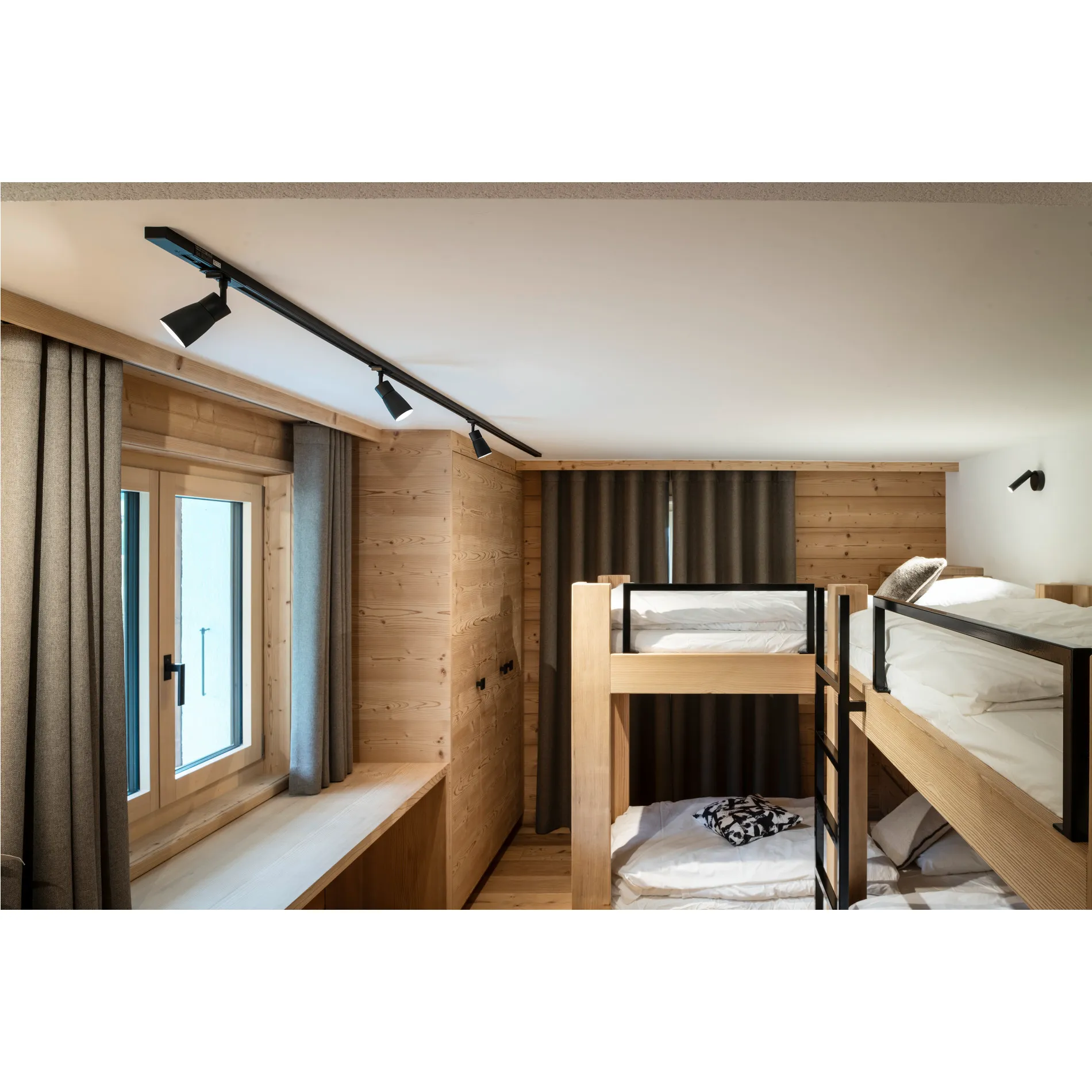 PURI 2.0 Dome, 1~ spot, GU10, 1x max. 6W, zwart