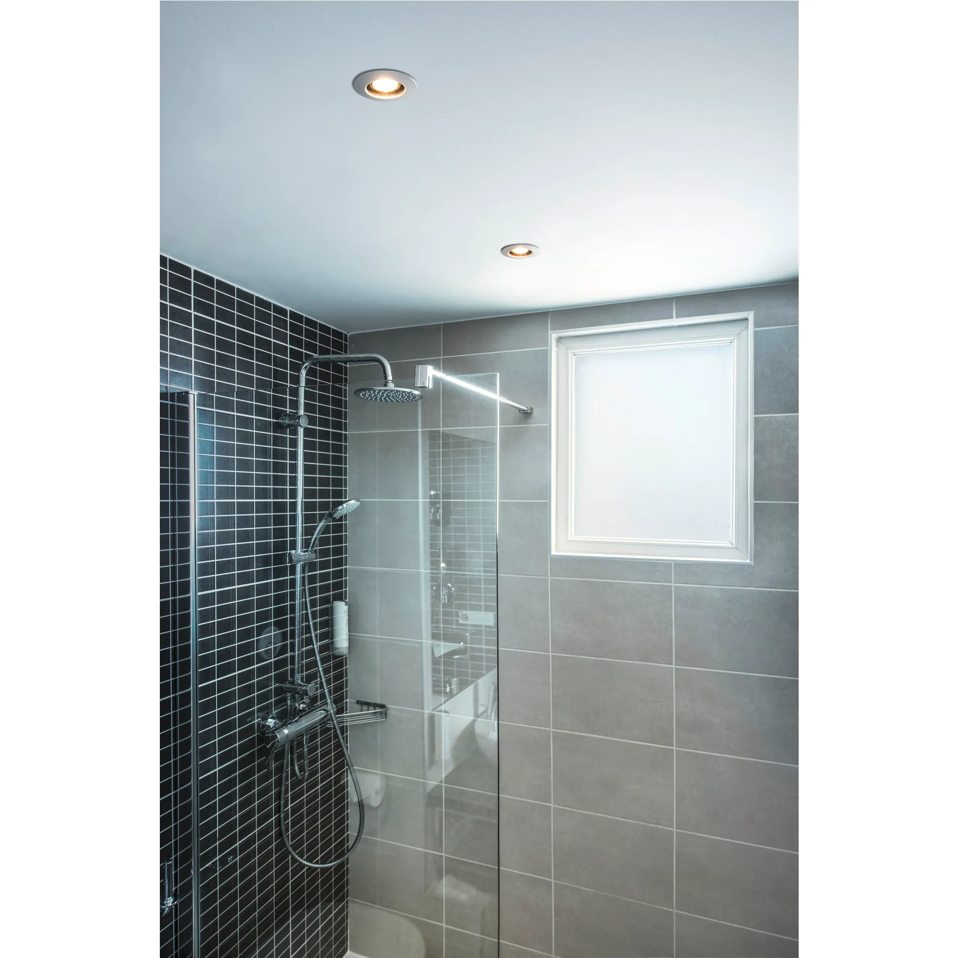 VARU QPAR51 DL, plafondinbouwarmatuur voor buiten, zwart/wit, IP20/65