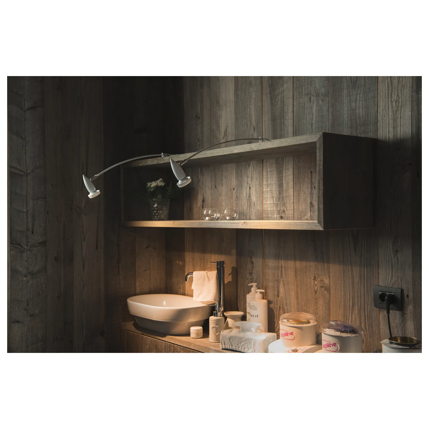 DISPLAY ADL 50 QPAR51 Indoor displaylamp wit max. 50W incl. aansluitbo