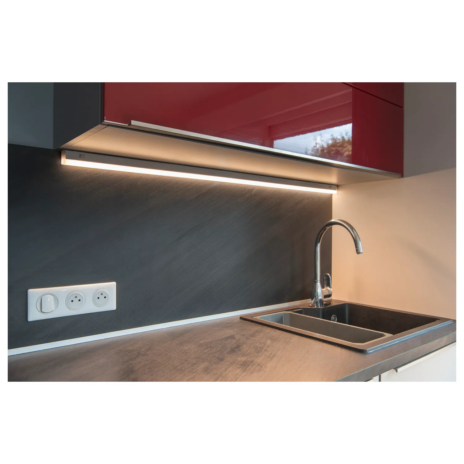 BATTEN 120, lichtbalken wit 18W CCT Switch 3000/4000K