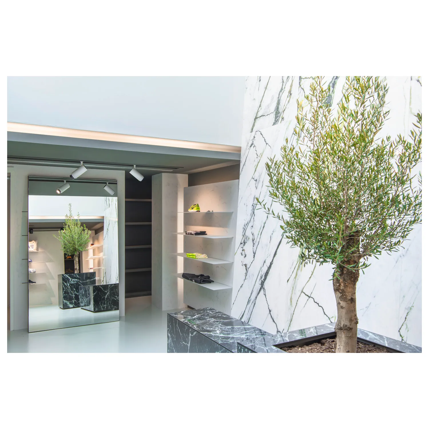 NUMINOS® ZOOM M DALI, 3-fase spot wit 20W 4000K 15-60°