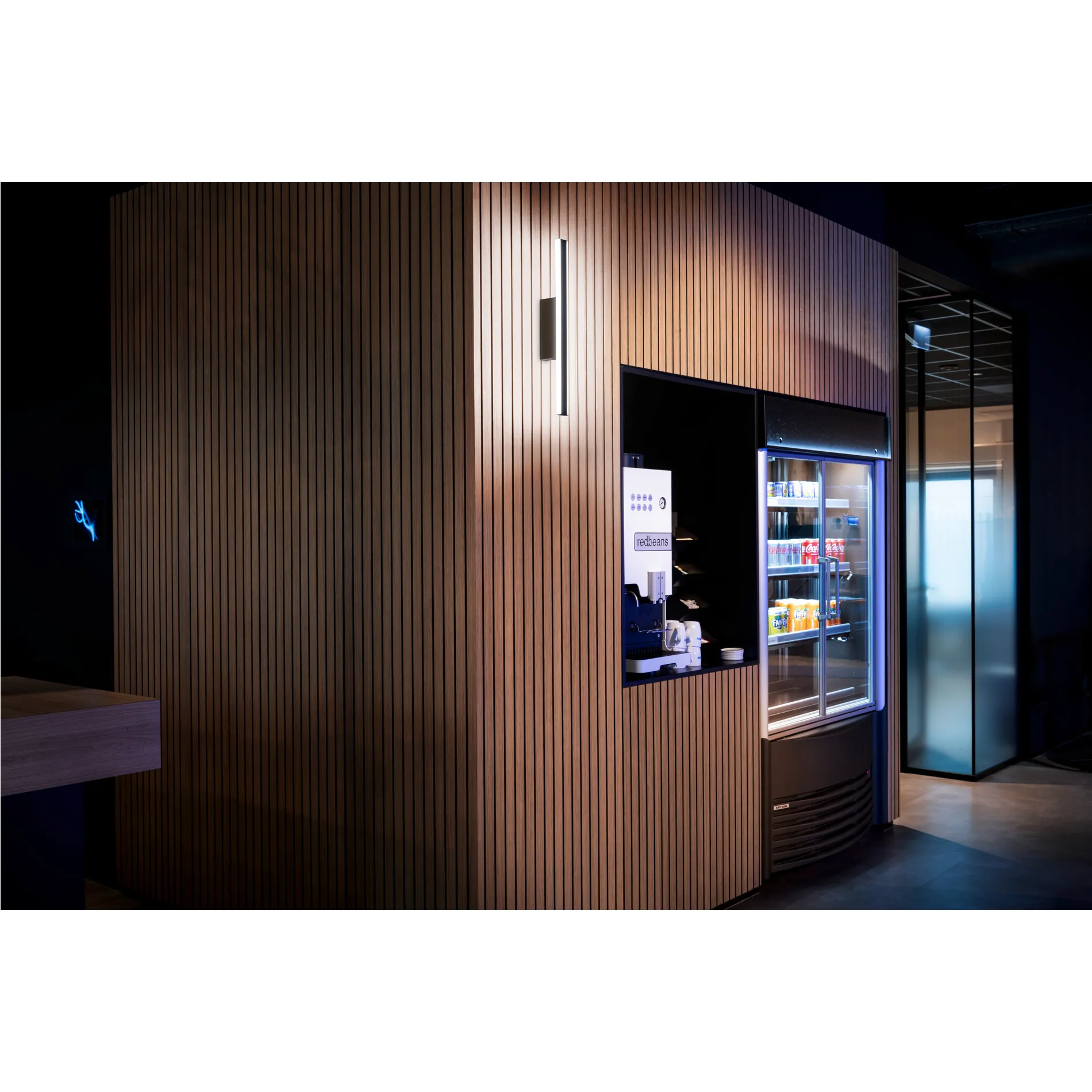 ONE LINEAR 50, wandopbouwarmatuur, UP/DOWN, 2700/3000K, PHASE, zwart