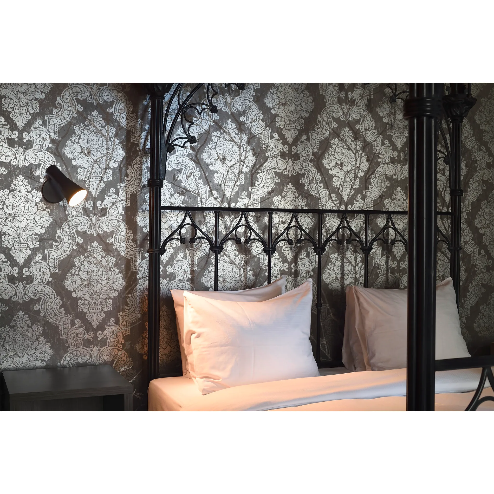 PHELIA, wandlamp, zwart, GU10, met schakelaar