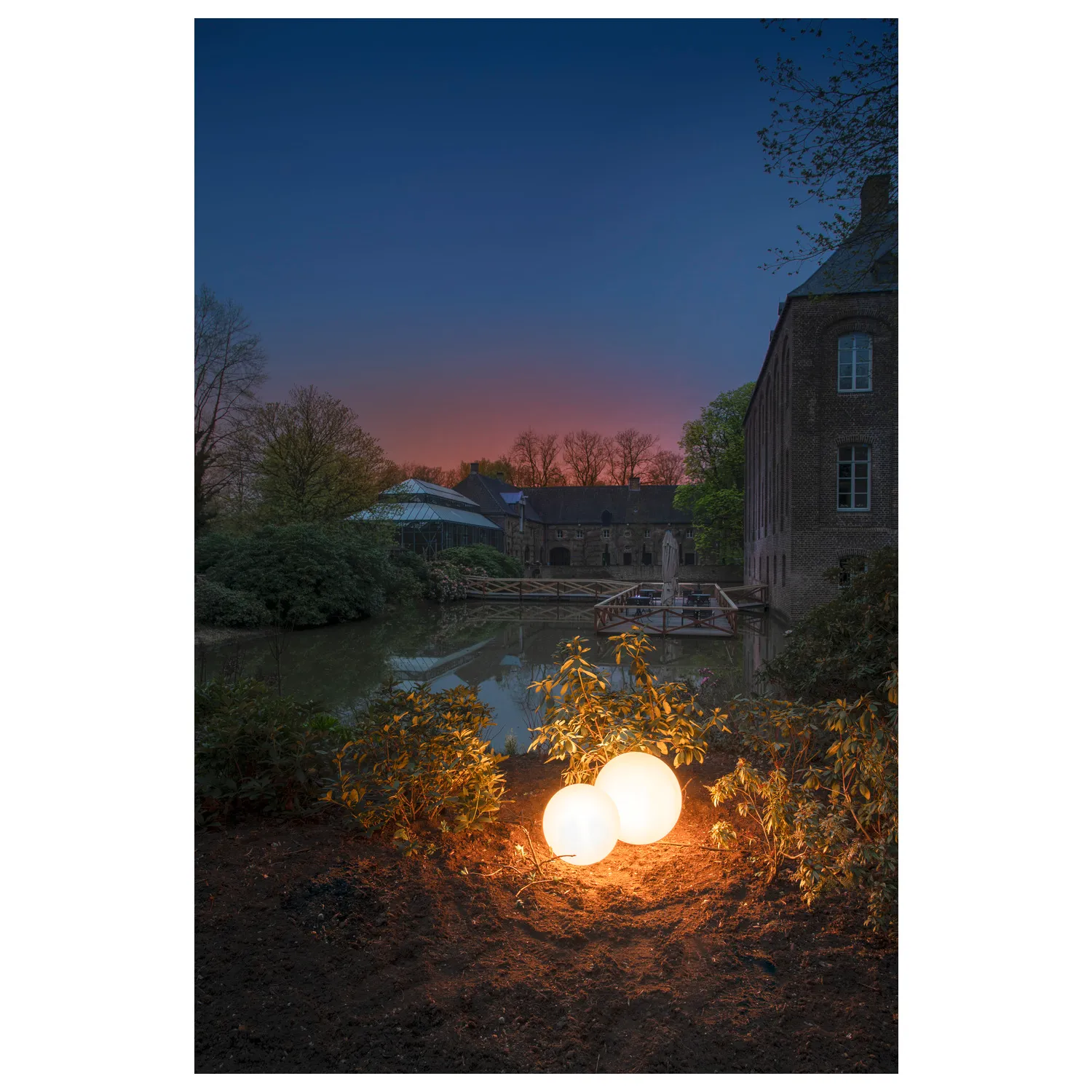 ROTOBALL FLOOR 40 outdoor, wit , E27, max. 24W, IP44