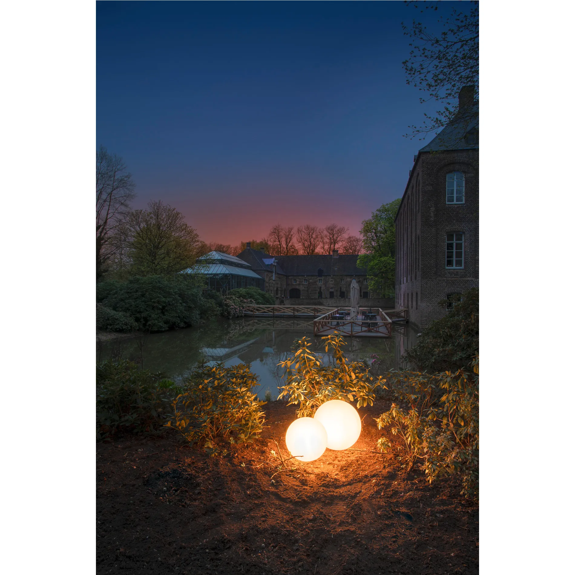 ROTOBALL FLOOR 40 outdoor, wit , E27, max. 24W, IP44