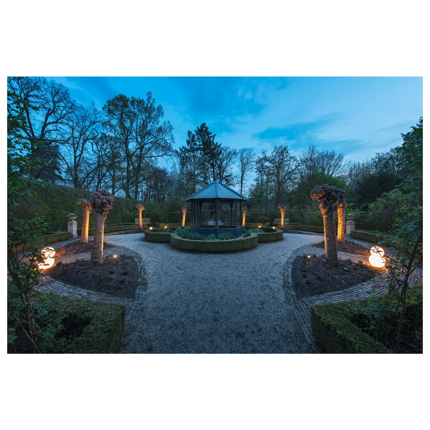 ROTOBALL FLOOR 40 outdoor, wit , E27, max. 24W, IP44