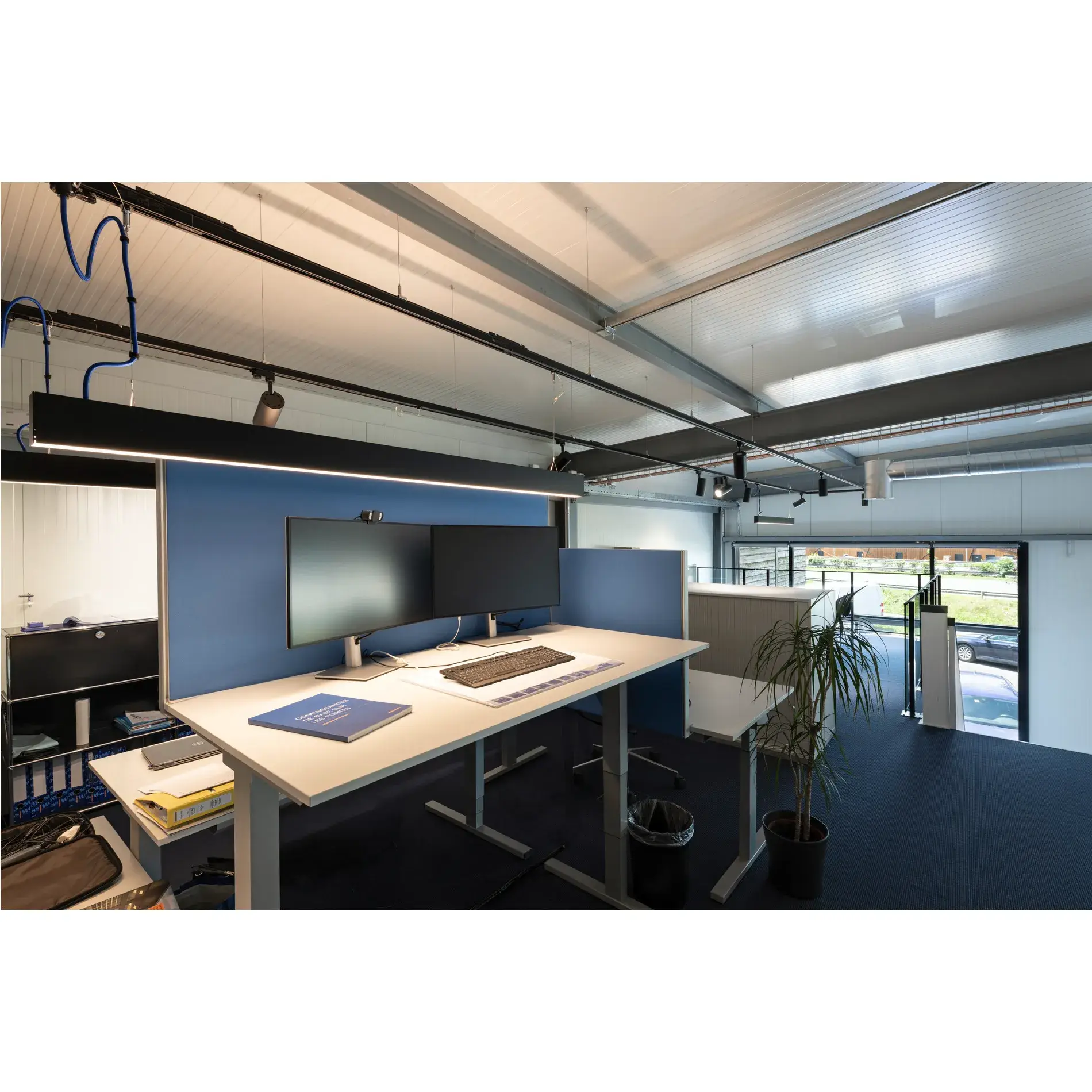 3- NUMINOS® DALI L, 3-fasensysteem lamp zwart/zwart 4000 K 60º