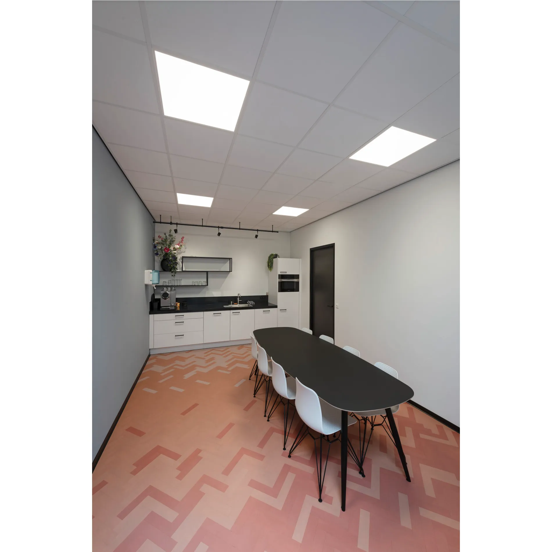 PANEL V 625, 34W 830/840